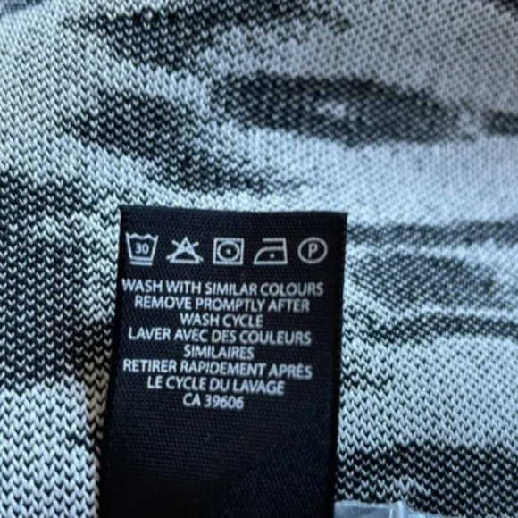 Pink Tartan - Black and White Print Knit Dress - Picture 7 of 7